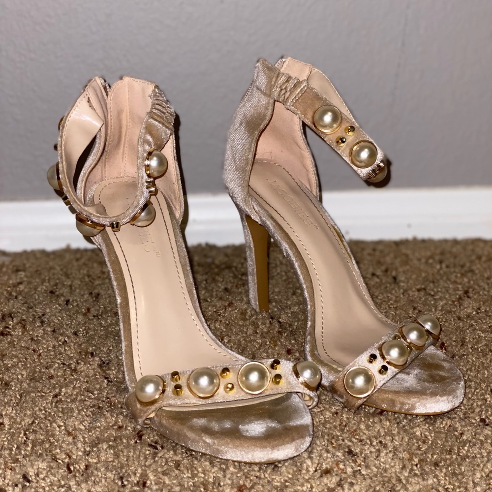 Nude heels